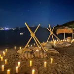 Moon Beach&hotel *