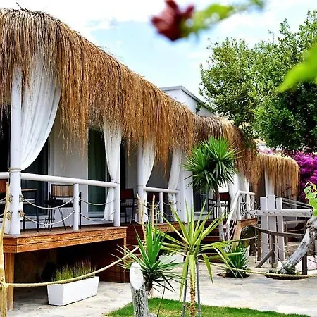 Moon Beach&hotel Hotel *